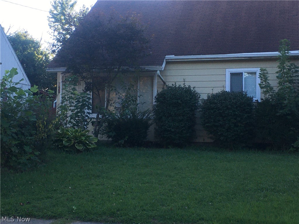 Adorable  four bedroom home appears to have Heslop design! Two bedrooms and full bath located on the first floor. Two other bedrooms are upstairs. 
Home has some newer updated decor.  Living room and eat in kitchen are spacious. Full basement with laundry hook up. Paved driveway and off street parking. The home rents for $900 a month. All interested parties to apply online with a $50 application fee.