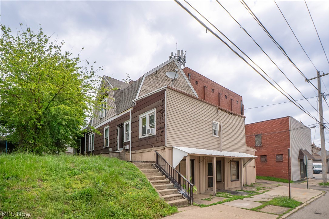 Canton - Residential Income