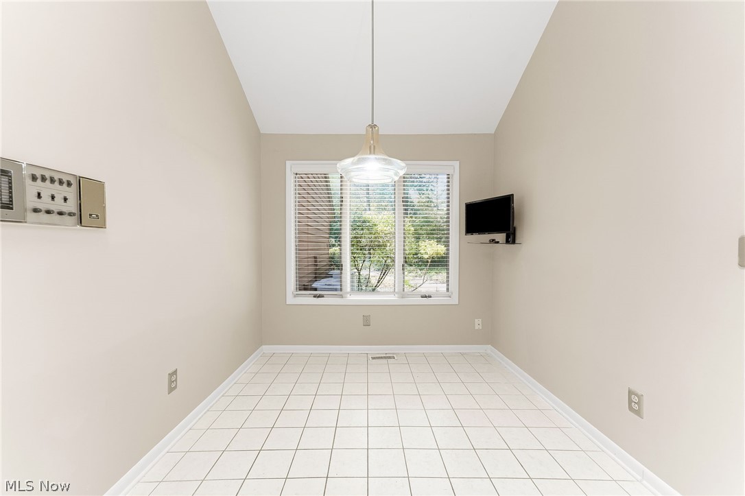 Fairmount Court Condo - Residential