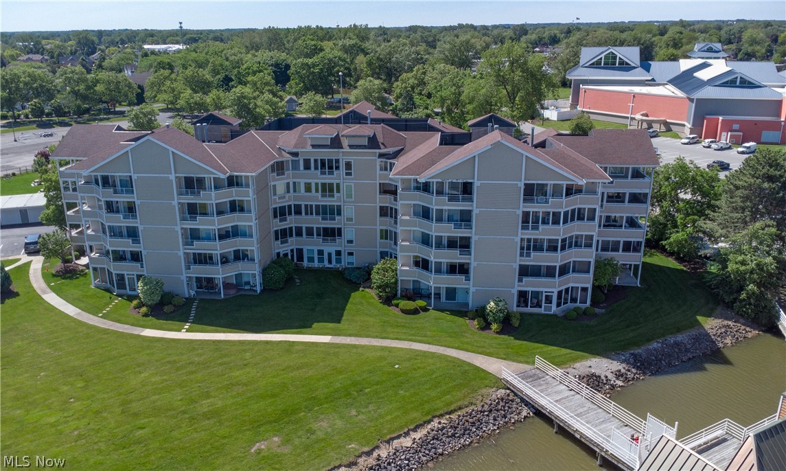 Marina Tower Condo - Residential