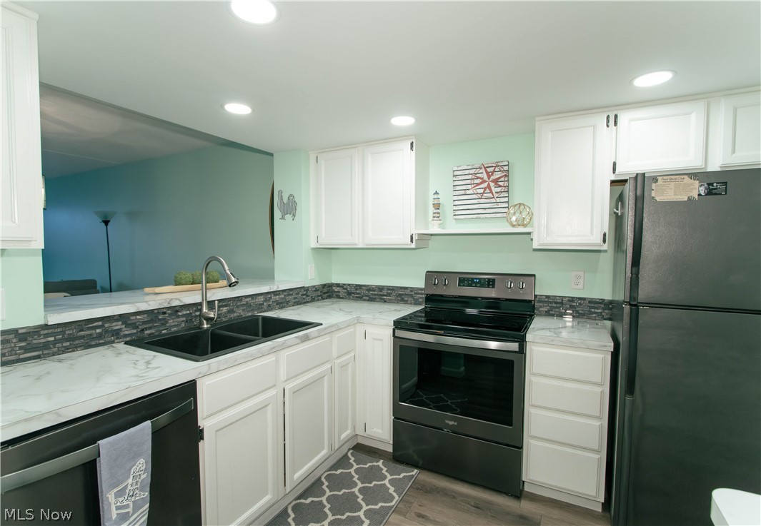 Marina Tower Condo - Residential