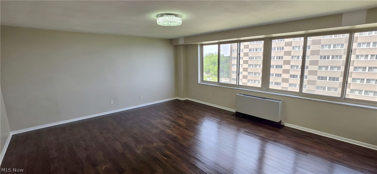 Marine Towers East Condo - Residential