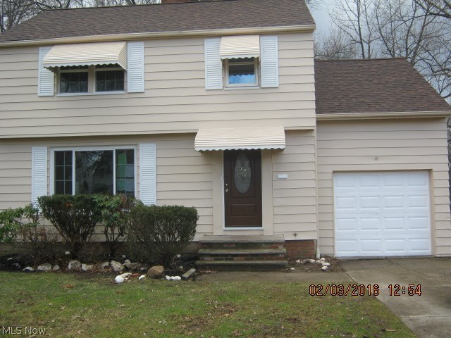 Very nice Colonial Home. Perfect for the growing family. Completely renovated from top to bottom too many items to list. Violation free. A great deal at this Be first or be sorry.