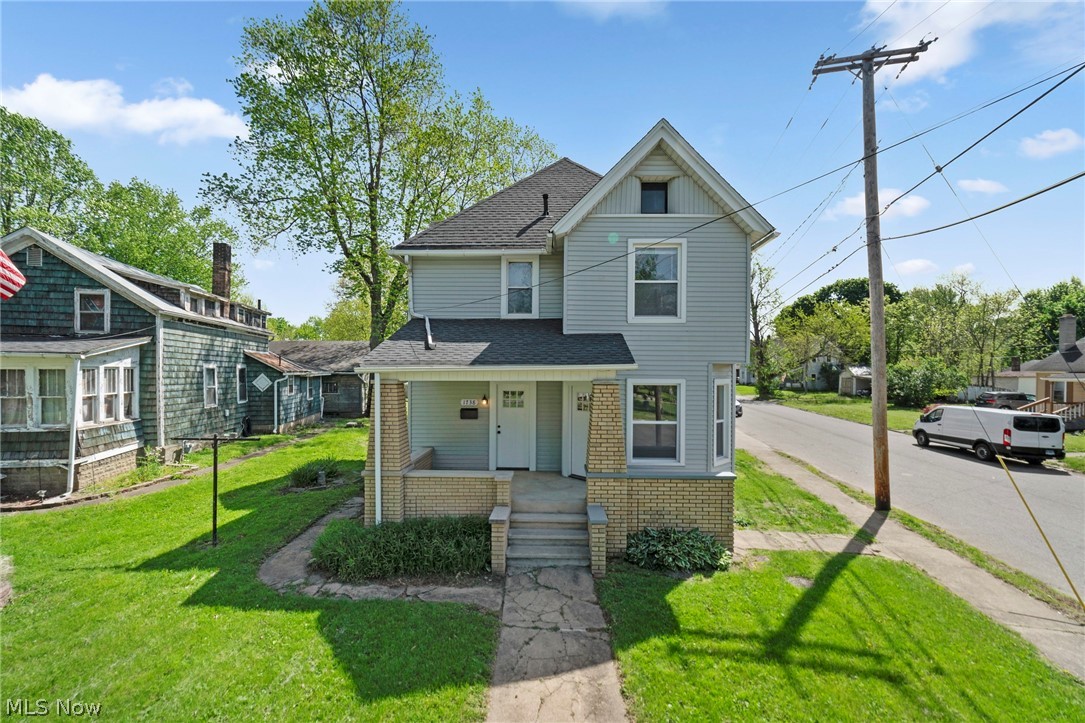 Opportunities like this don’t come around often. Whether you’re looking for a spacious single family home or a smart income producing setup, this Massillon property delivers both.

Currently configured with 4 bedrooms, 2 full baths, and 2 full kitchens, the layout offers incredible flexibility. Use it as a true single family with room to spread out, host, and grow, or take advantage of the existing duplex setup for multi generational living or rental income.

The heavy lifting has already been done with major updates including a new HVAC system, new roof, updated windows, upgraded electrical, and beautifully refinished hardwood floors that tie it all together.

Move in ready with options to match your lifestyle or investment strategy.