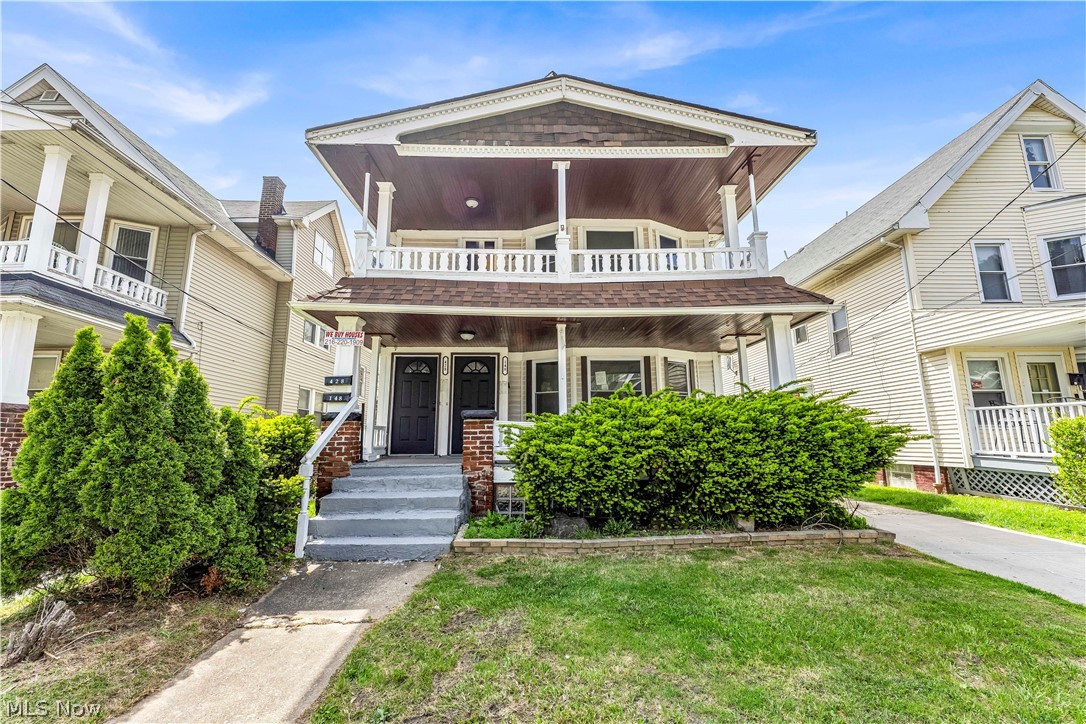 428 E 148th St | DN, Cleveland - Spacious 2 bed 1 bath multi-family home! //

$ 998 rent / $ 998 deposit //
$55 application fee per adult //
1-2 pets OK in this unit. After application pre-approval, a PetScreening is required for any animals to proceed with one of our properties; a PetScreening affidavit is still required if you have no pets. (Some breed restrictions apply per HUD guidelines). //
NO SMOKING //
1 time $139 non-refundable set up fee paid at lease signing //

$30/month required resident benefit package; can include personal property/liability insurance for an additional $5/month for $35/month total. //

After application Pre-Approval 1 applicant per household application is required to fill out a PetScreening application, before being about to proceed with placing a Reservation Fee for one of our properties. You will receive a pre-approval for your application and in order to proceed, the PetScreening is required. Even if you have NO pets - this application must be filled out. One time, non-refundable pet fee of $250-600 per animal applies to all pets & must be paid before or when you pay your first month rent. (No fee for qualified assistance animals). //

Our application is processed through secure site: Findigs, and they require ID and income verification. Without this, your application will not be processed. They offer 24/7 chat support on their application directly if you have any questions. //

BEDROOMS: 2 //
BATHROOMS: 1 //
APPLIANCES PROVIDED: Fridge and stove //
UTILITIES / RESIDENT RESPONSIBILITY: Resident pays gas and electric and is responsible for snow removal. //

Serious inquiries only.