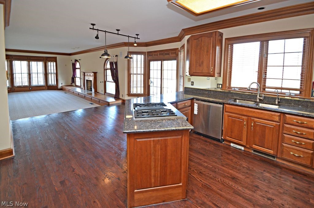 Chamberlin Place - Residential Lease