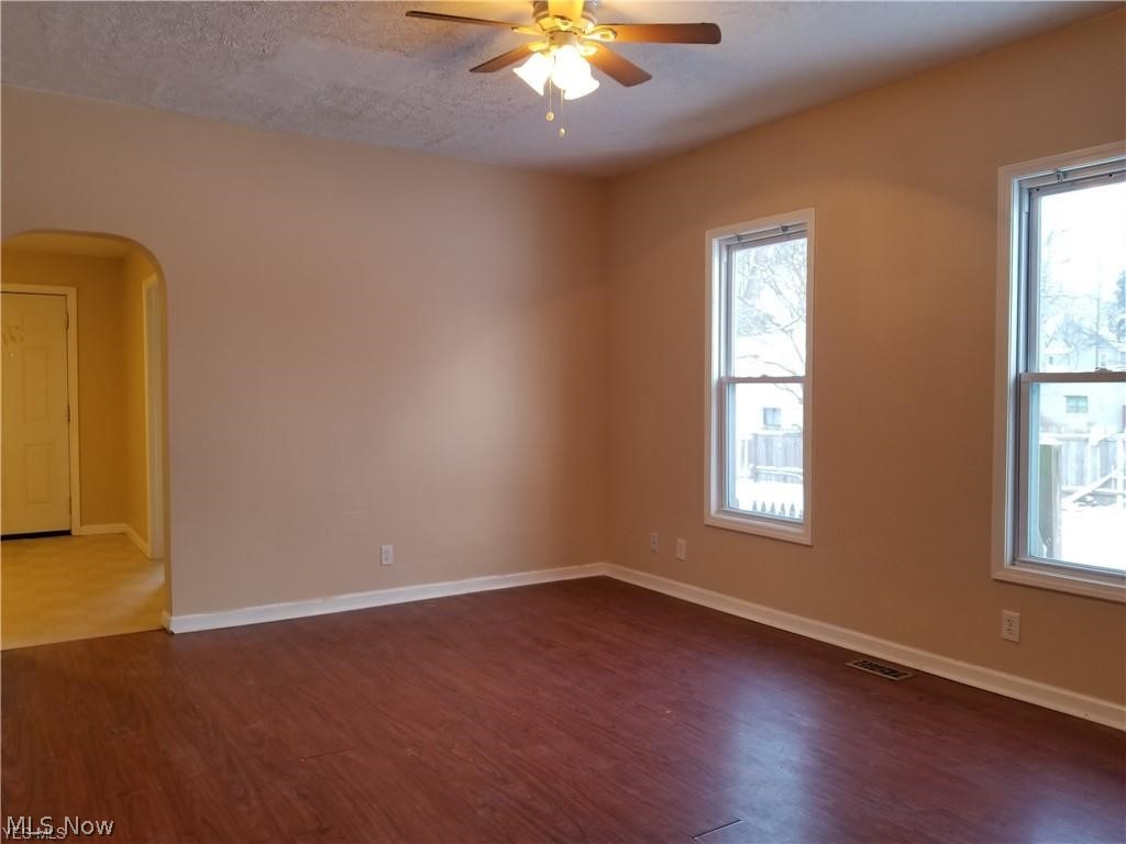 Voris - Residential Lease