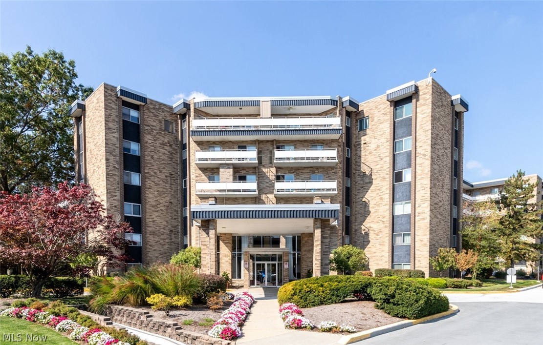 Acacia on the Green - Residential