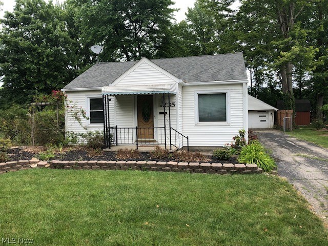 3 Bdrm 1 1/2 Bath Ranch.  Large Deck & Patio area.  Appliances