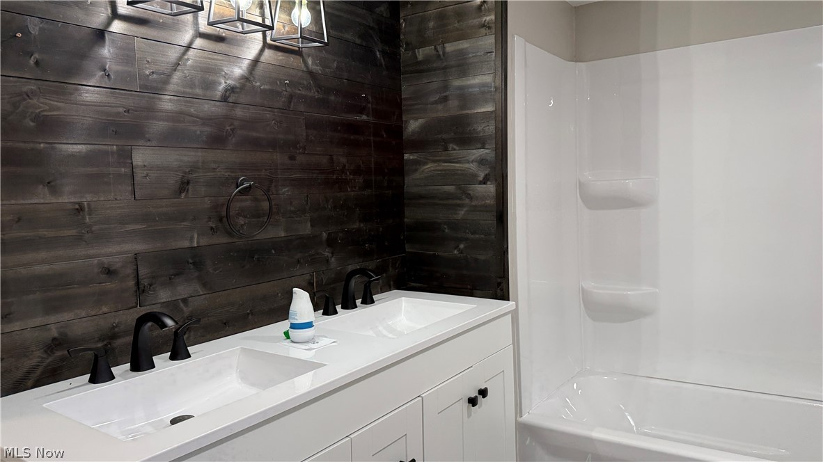 City/Wadsworth - Residential