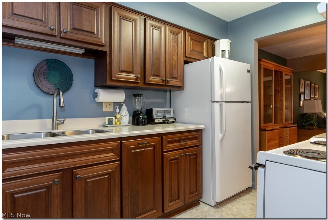 Richmond Place Condominium - Residential