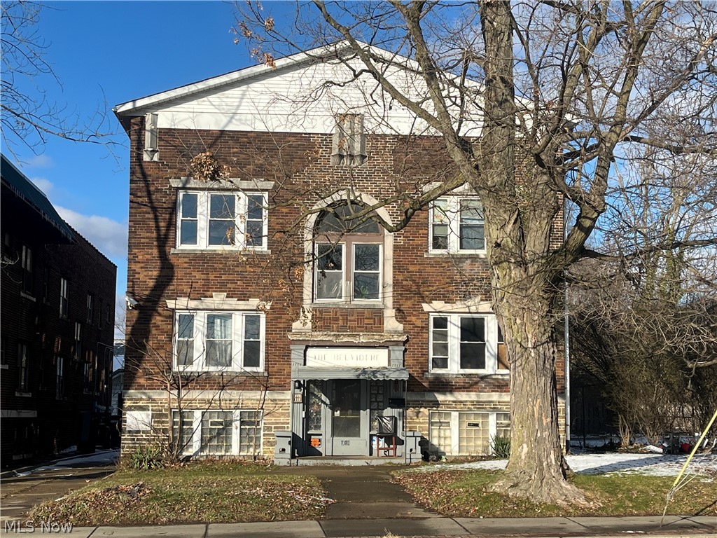 Investors ready apartment building! This is a great building in Akron Ohio, with 8 units, all 2 bedroom one bath. With the right TLC this can become a great income producing asset! All units are vacant. Located in easy access close to major highways, near schools and hospitals. Building is selling as is, owner will do no repairs. Tenants to pay their own gas and electric. Reach out today to schedule your showing!