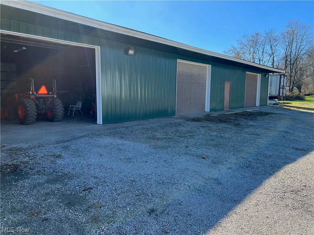 This is a wonderful opportunity for a large building in Saybrook twp.. Would be perfect for storage, warehouse space, etc. 2 greenhouses (1 for storage preference). 40x120 outbuilding with 4-12' overhead doors.  Bring your ideas and make an appointment with your agent today!