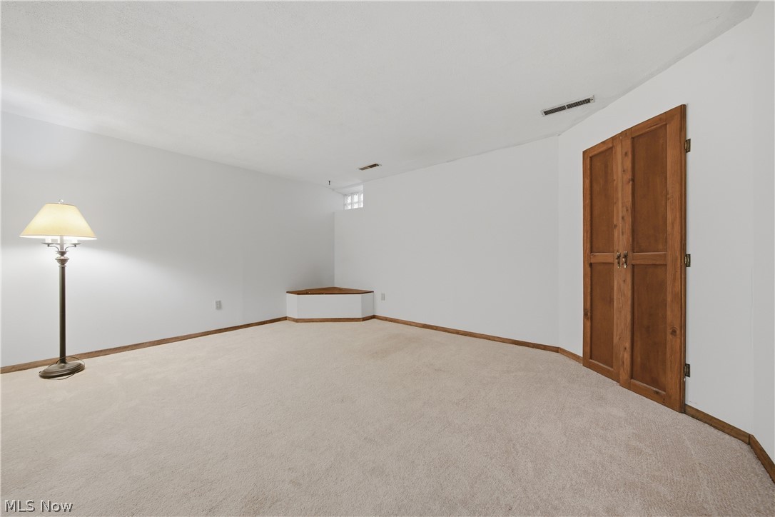 Woodland Lake Condo - Residential