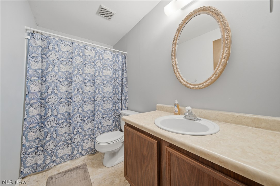 Woodland Lake Condo - Residential