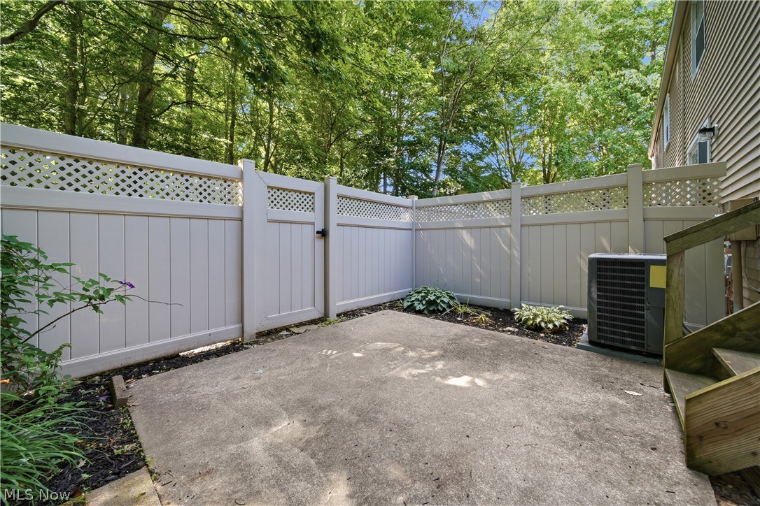 Woodland Lake Condo - Residential