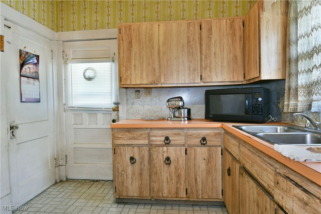 Lyons - Residential