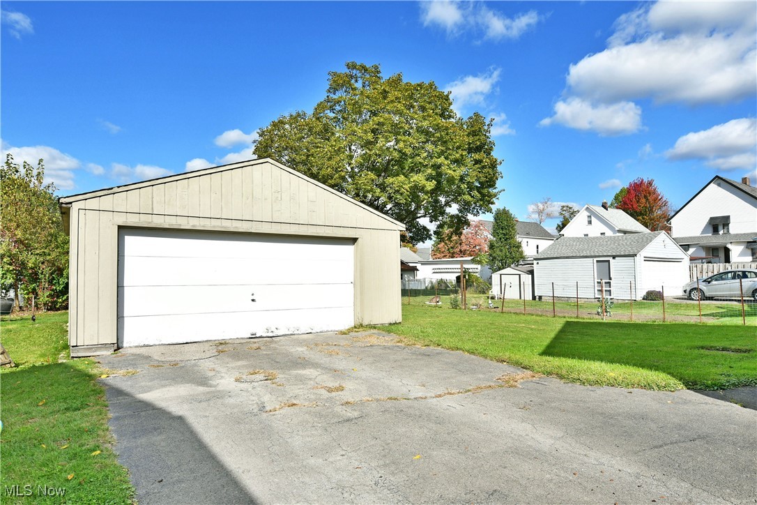 Lyons - Residential