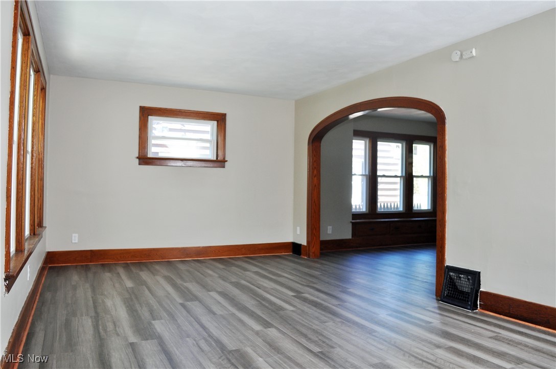 W S Streator Trustees - Residential