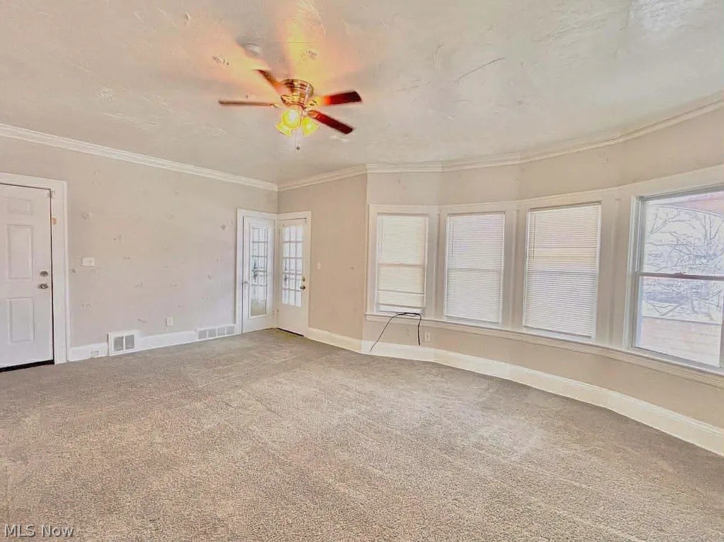Shaker Overllok Land Cos - Residential Lease
