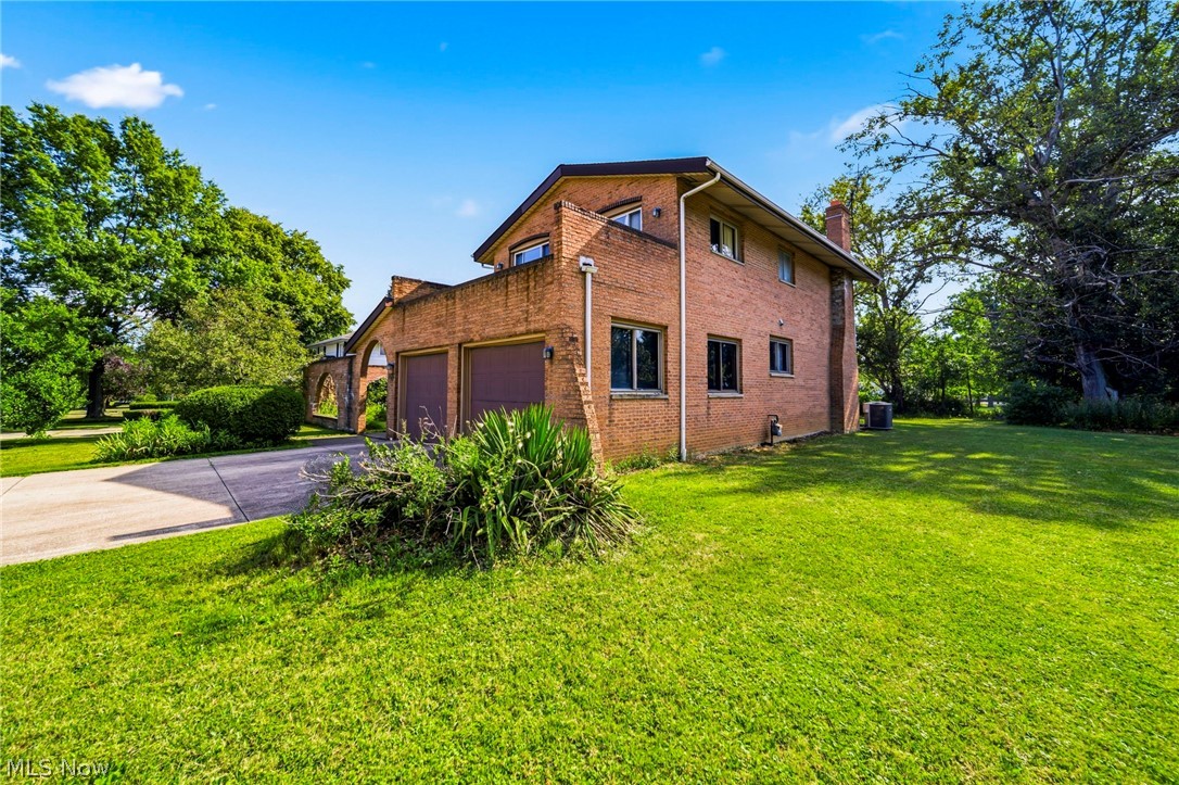 East Lynn Mdws - Residential