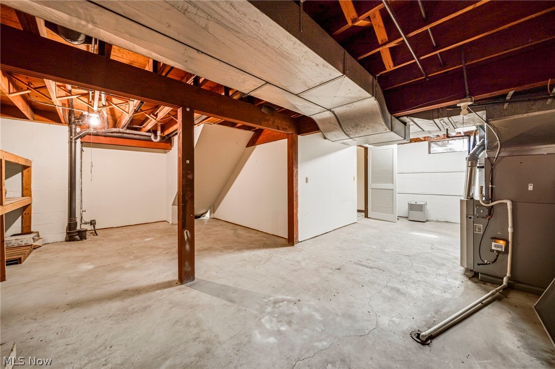 East Lynn Mdws - Residential