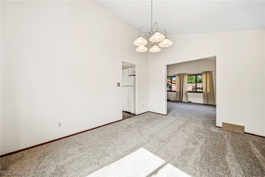 East Lynn Mdws - Residential