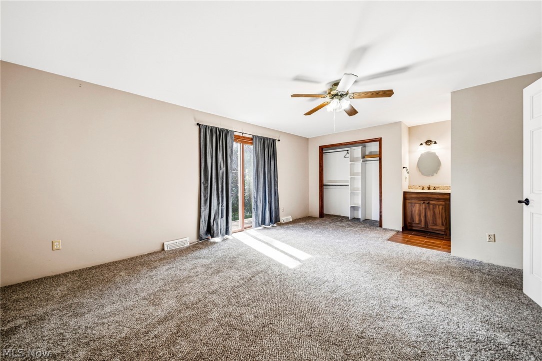 East Lynn Mdws - Residential