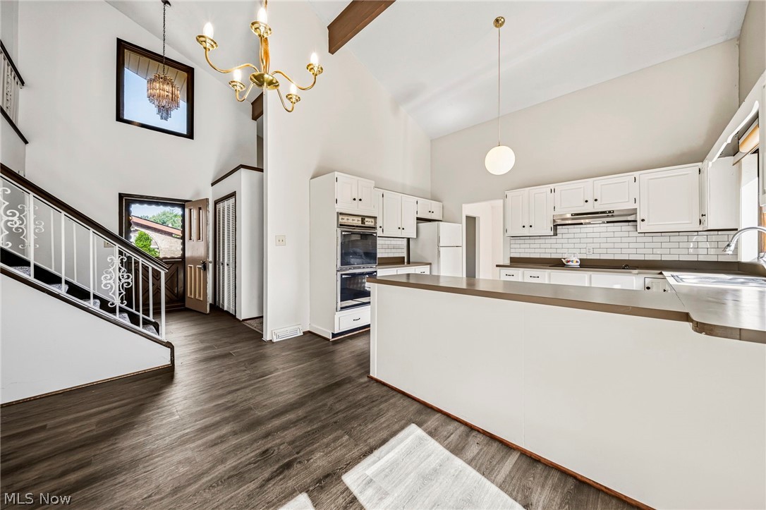 East Lynn Mdws - Residential