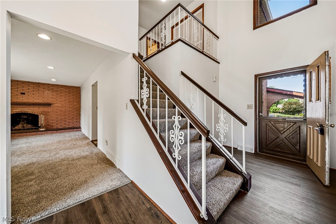 East Lynn Mdws - Residential