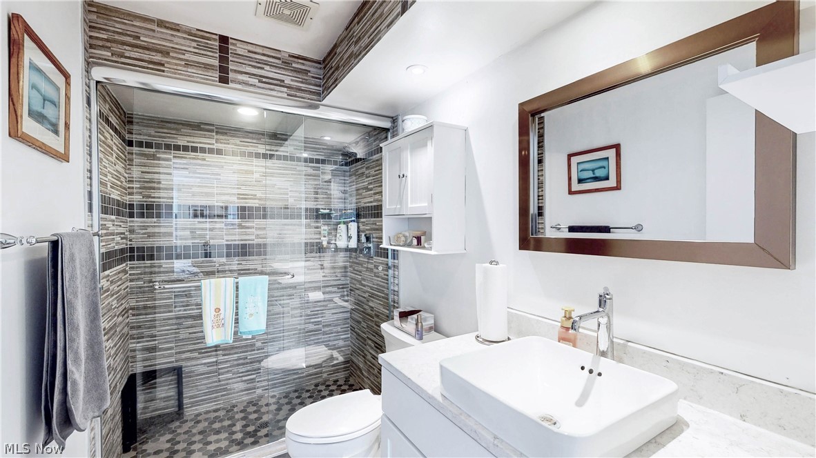 Carlyle Condo - Residential