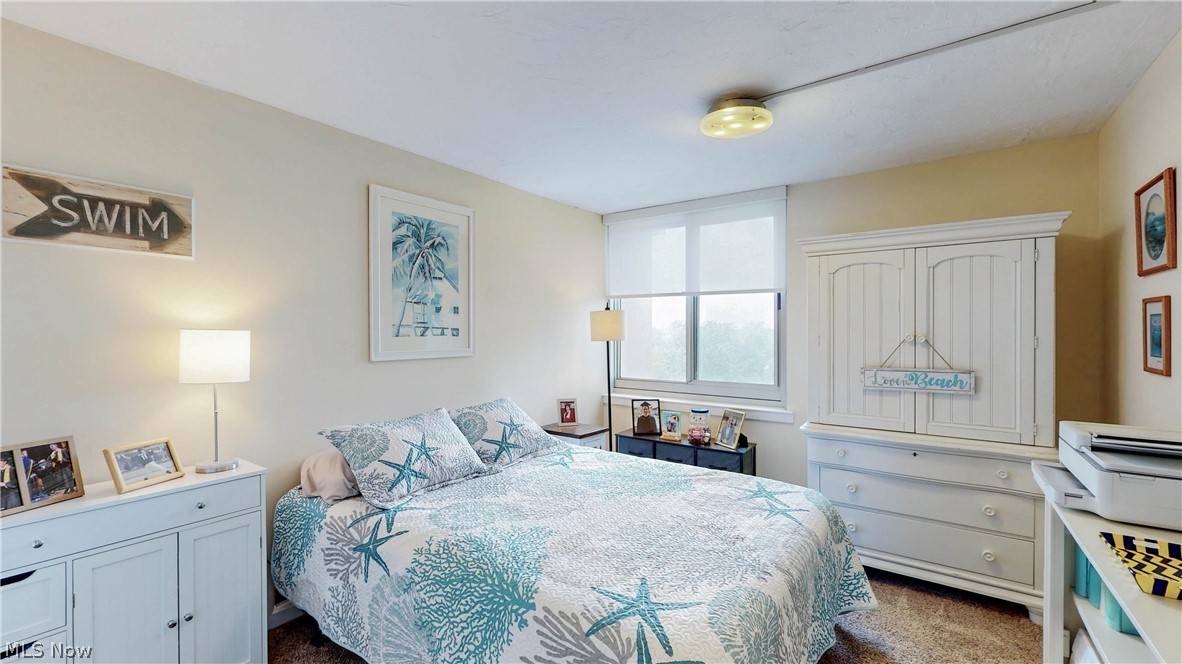 Carlyle Condo - Residential