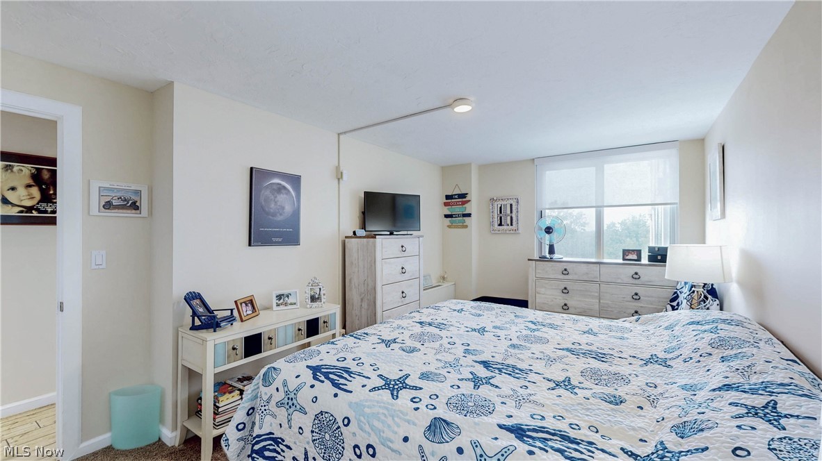 Carlyle Condo - Residential