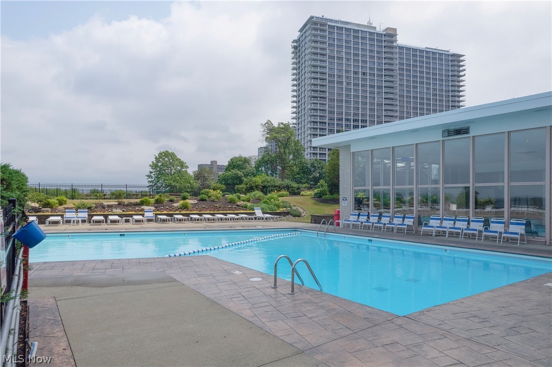Carlyle Condo - Residential