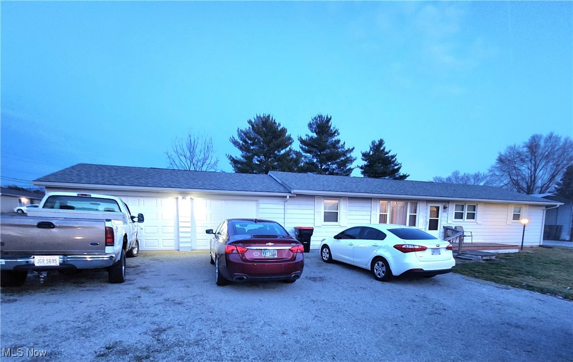 Large 3 Bedroom Ranch House in the Tri-Valley Schools, Nashport/Vista View Area, 2 Car Attached Garage, Sunroom, Main Floor Laundry, Sunroom, Family Room