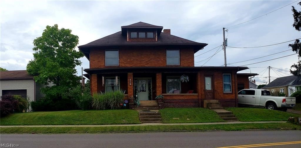 2 story brick home with 4 bedrooms 2.5 baths and one car garage. Our home explodes with character - gorgeous wood work - built in book cases and bench seating - a new kitchen put in this year - 3 bonus rooms to include an office, breakfast room on main floor. French doors and wooden columns open staircase - 3 bed upstairs could be used as in law suite with a kitchen/laundry and full bath. The4th bedroom is on the 3rd floor!