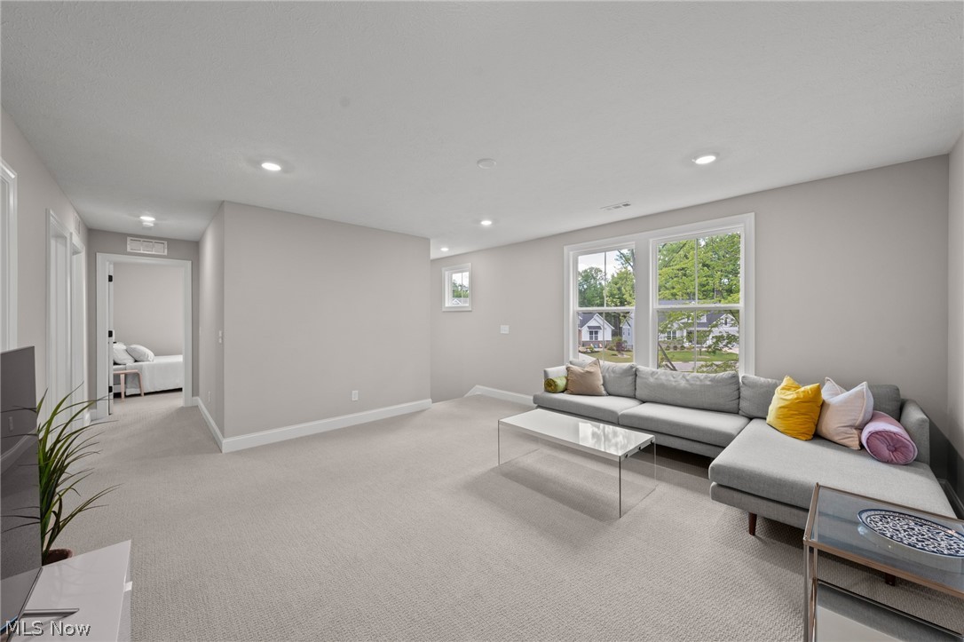 Lakes/Orange Sub Ph 7 - Residential