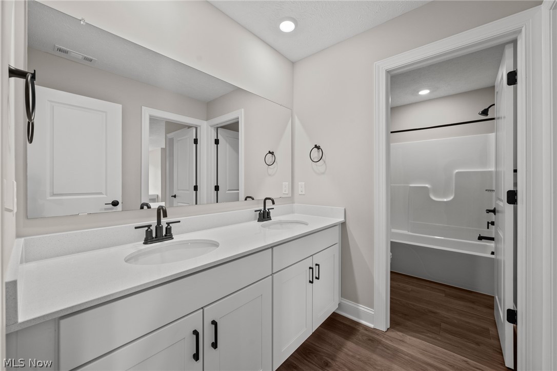 Lakes/Orange Sub Ph 7 - Residential
