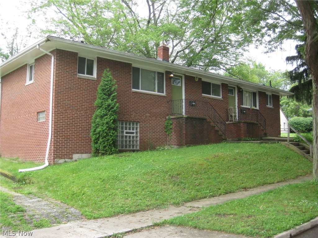 Nice 4 bedroom/ 2 bath brick duplex featuring 2 units with 2 bedrooms and one bathroom each. This rental unit is located near the interstate, restaurants and other retail stores. This home would make a great investment property with oversized bedrooms and nice layout. The unit at 1923 features an open floor plan for the kitchen and the living room. This unit is accessible through the front and rear of the unit. There is direct access to the basement where there is a laundry hook up and a large open area for storage, etc. The unit at 1925 is a smaller unit with no basement access. it has an open floor plan for the kitchen and living room. Each unit has a stove and refrigerator. Park is available on the street and in the driveway located next to each unit. Live in one side of the unit and rent out the other side for some income or add this nice 2 unit rental to your portfolio.