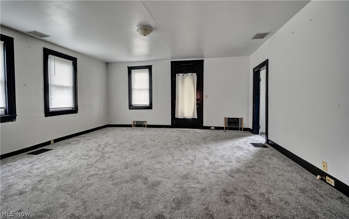 Village/Sugarcreek - Residential