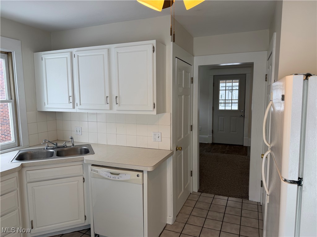 J M E - Residential Lease