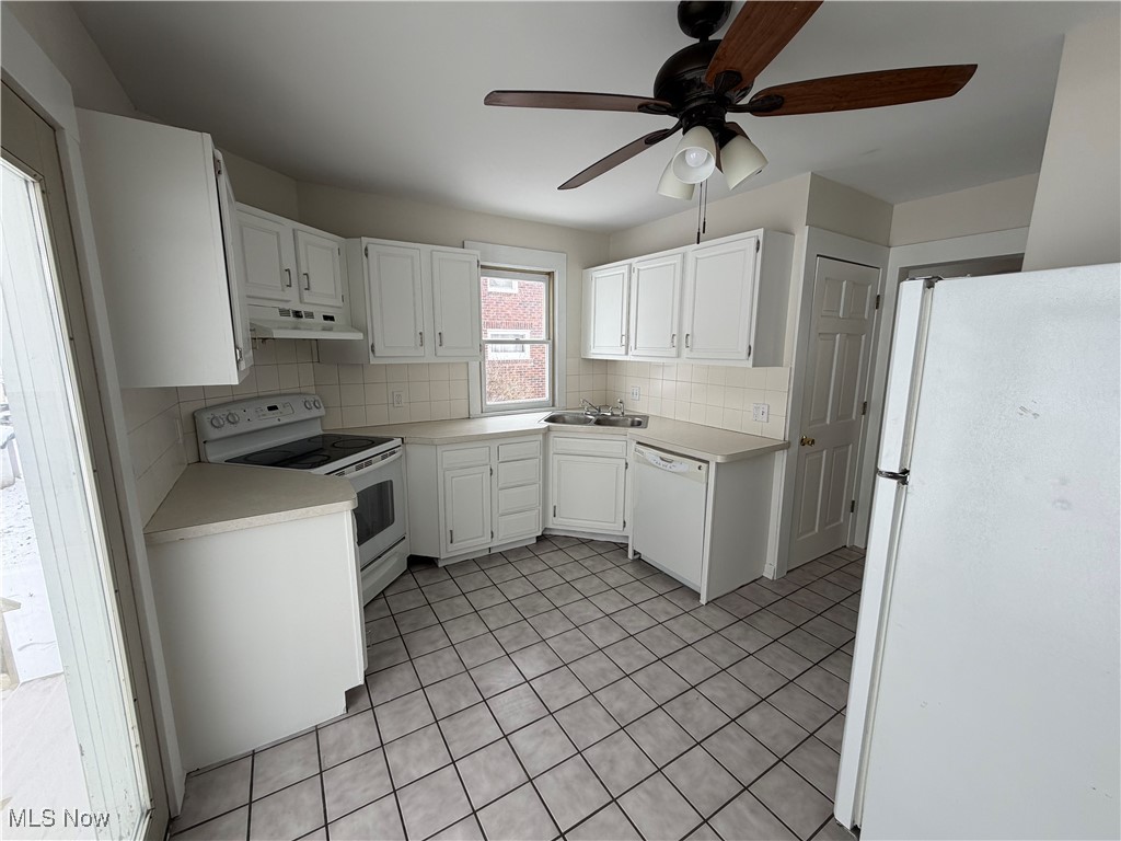 J M E - Residential Lease