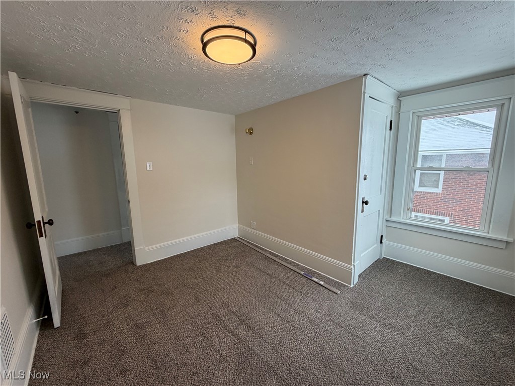 J M E - Residential Lease