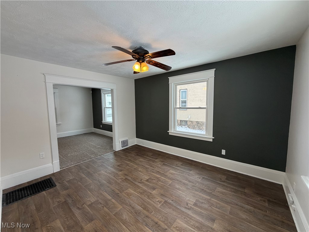J M E - Residential Lease