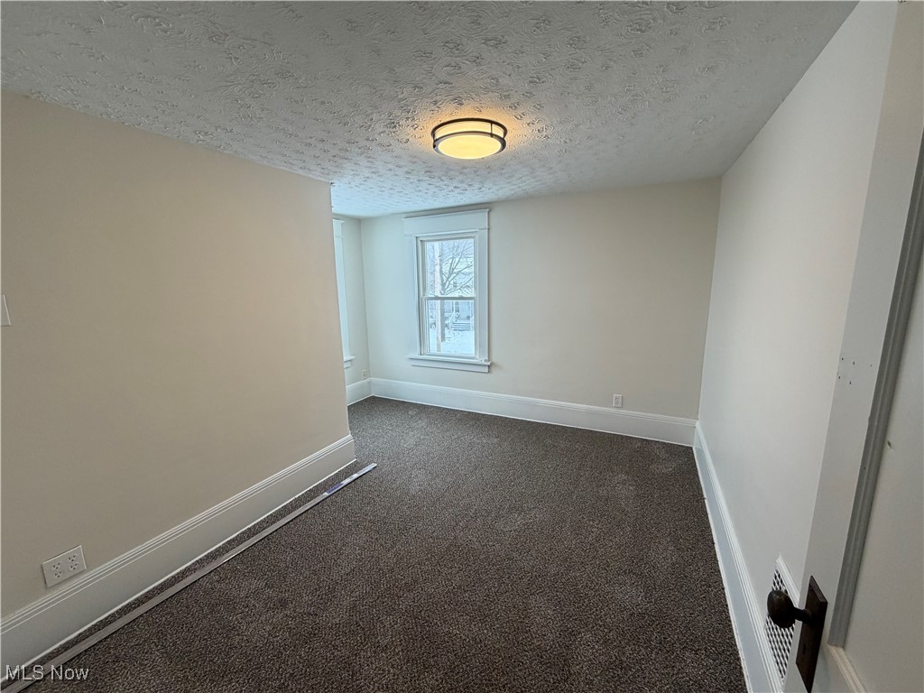 J M E - Residential Lease