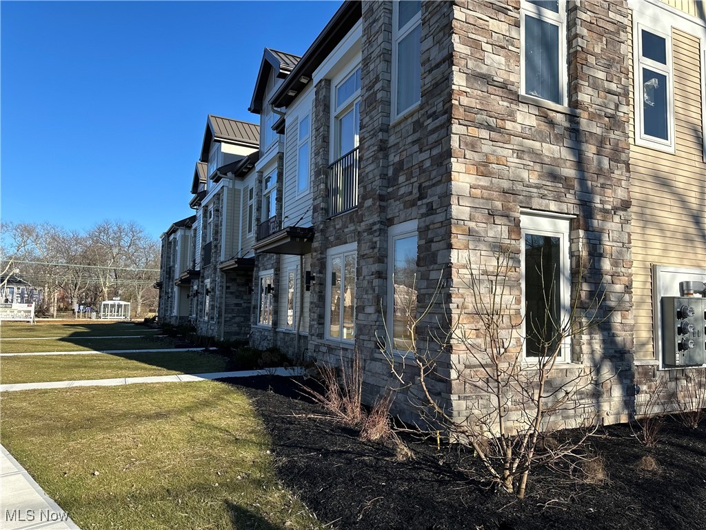 Van Aken Mews - Residential