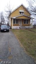 A SOUND STRUCTURED DWELLING THAT NEEDS YOUR ATTENTION FOR IT TO LOOK LIKE NEW AGAIN.