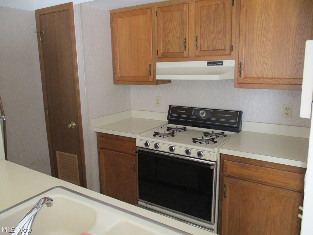 Ledgewater Falls Condo - Residential