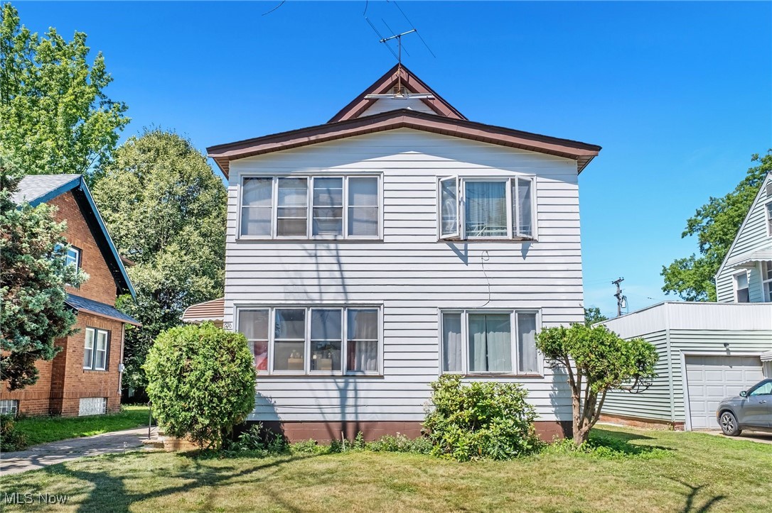 St Clair Ave - Residential Income