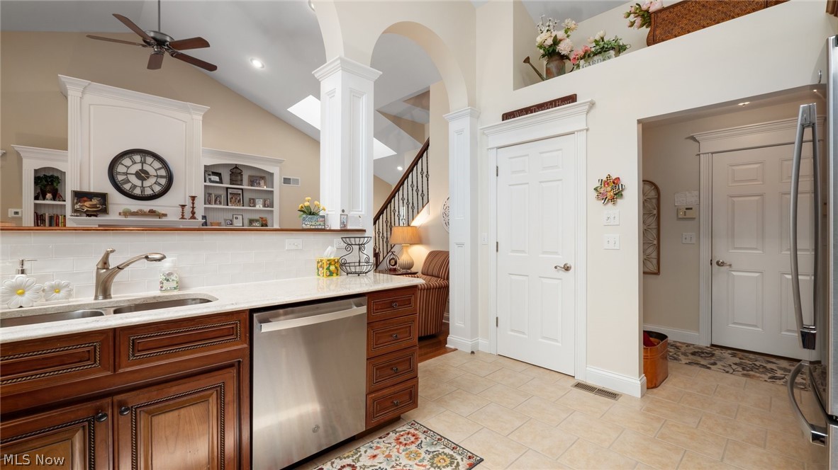Ashton Woods Condo - Residential
